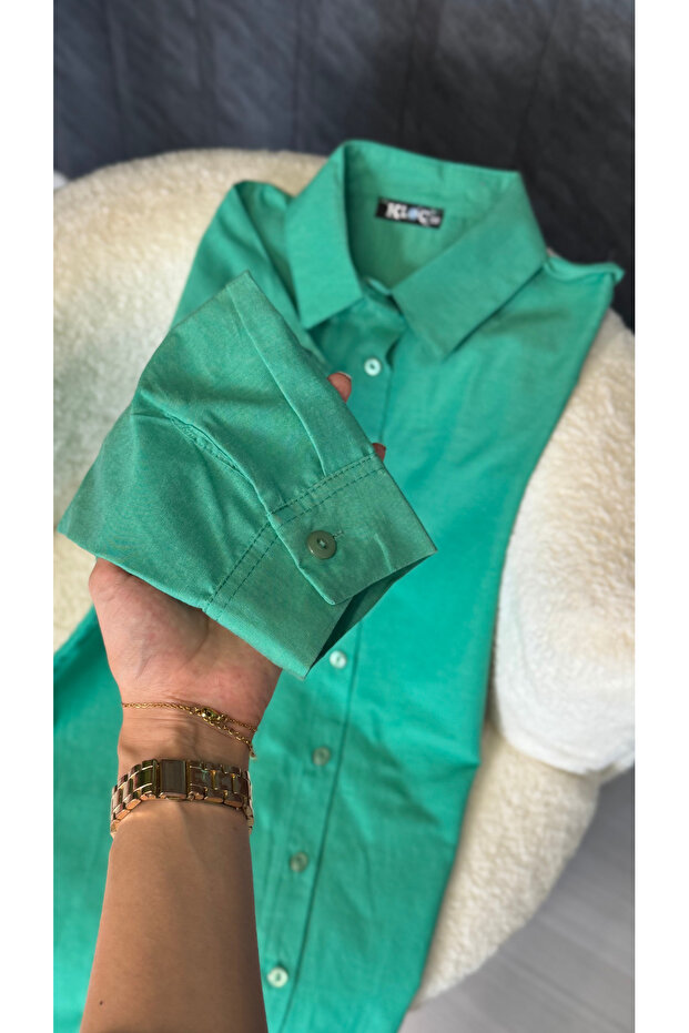 قميص كبير الحجم بأزرار - 6