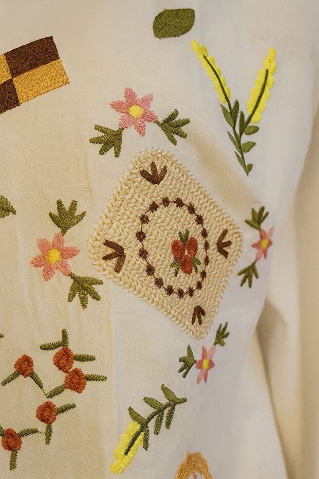 İşlemeli Motifli Gömlek - 3