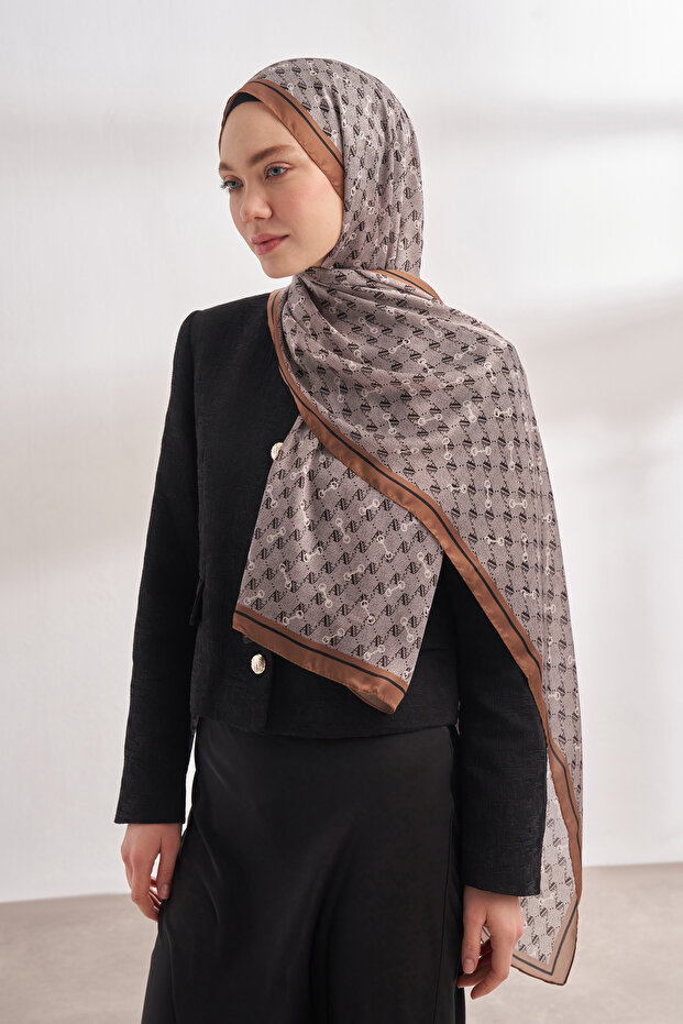 شال بنمط فوال مونوجرام مستورد - رمادي - بني حليبي - 3