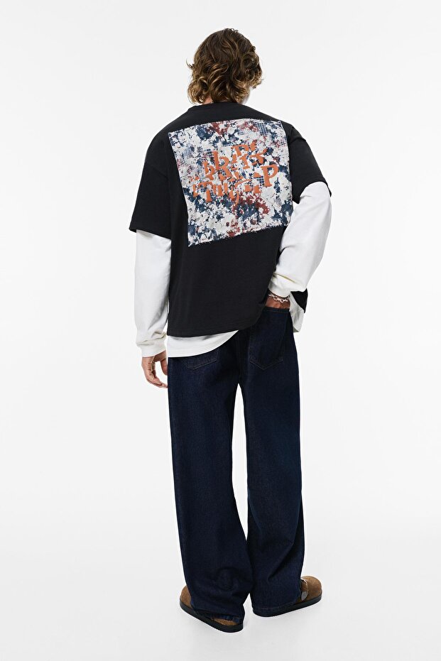 Kısa kollu yama detaylı sweatshirt - 5