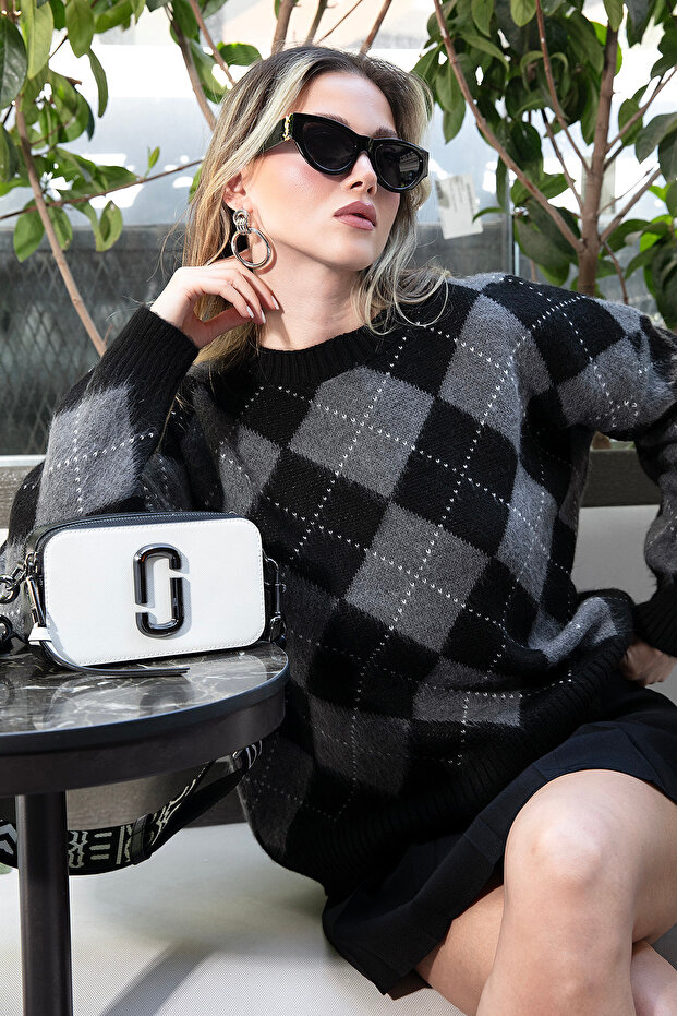 Oversize Fit Crew Neck Argyle Sweater Sweatshirt 4615579