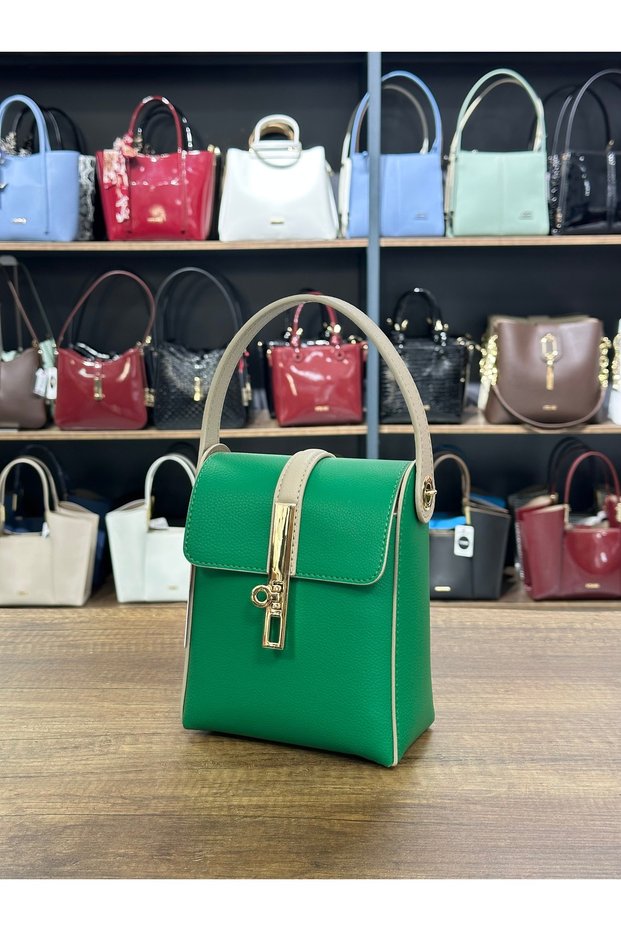 Locked Crossbody Bag 3102 Grass Green
