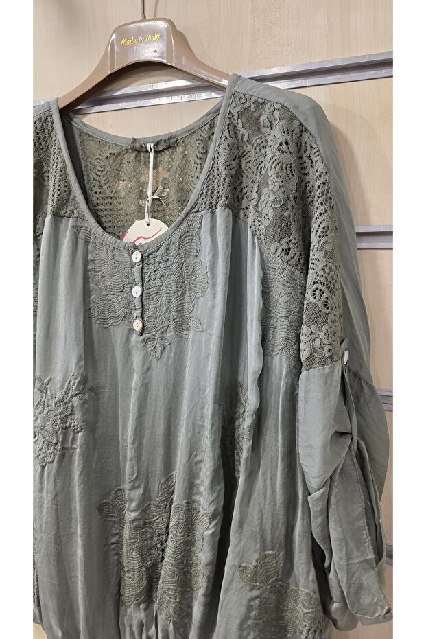 İpek Bluz 3 Düğmeli Dantelli - 3