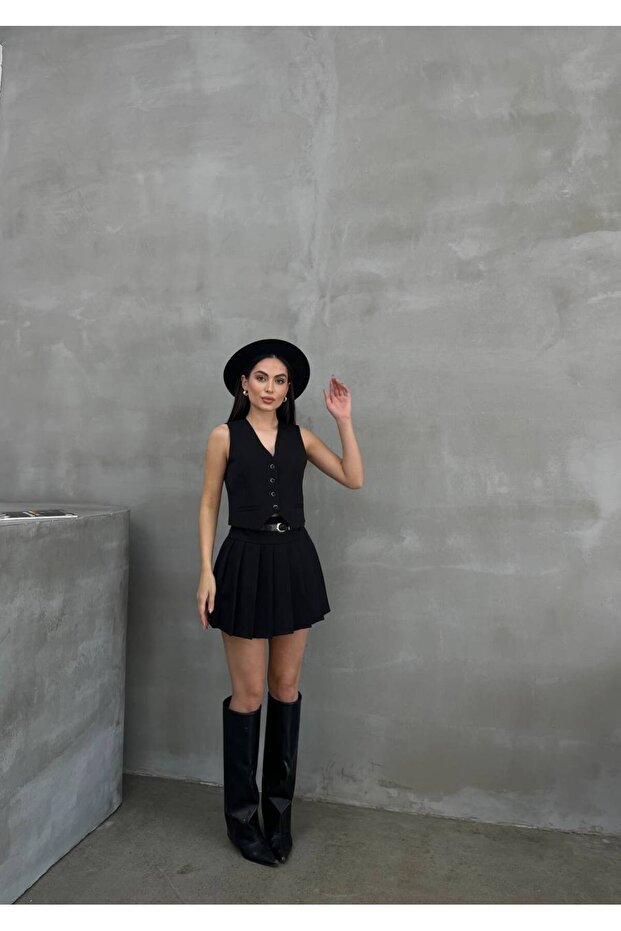 Kadın Mini Şort Etek Astarlı Şortlu - 3