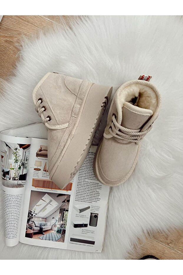 Kalın Taban Mini Bağcıklı Kürklü Gerçek Süet Bot Bej - 1