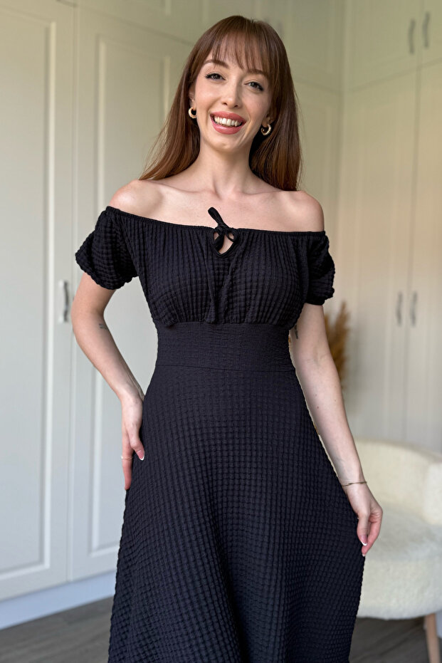 Off-The-Shoulder Seersucker Midi Black Dress