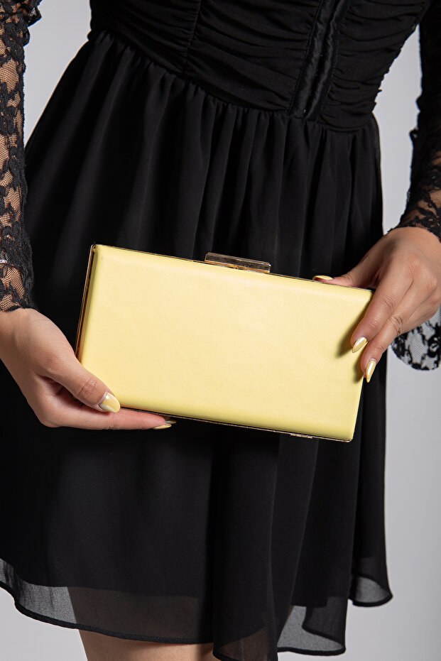 Women's Portfolio Box Yellow Skin Bag