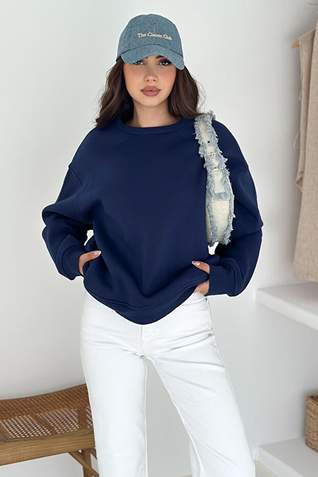Women's Oversize Sweatshirt – Relaxed Fit and Casual Style