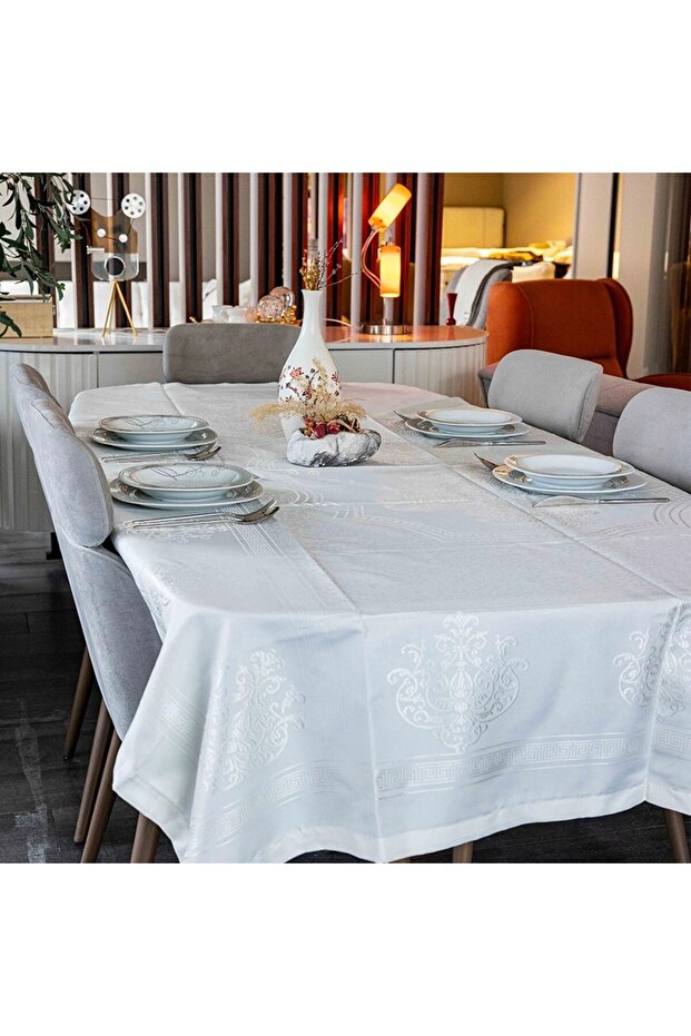 Tulle Tablecloth - 1