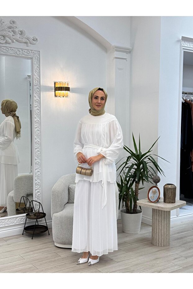 Kahma Pleated Chiffon Detailed Trousers White 25Y11169