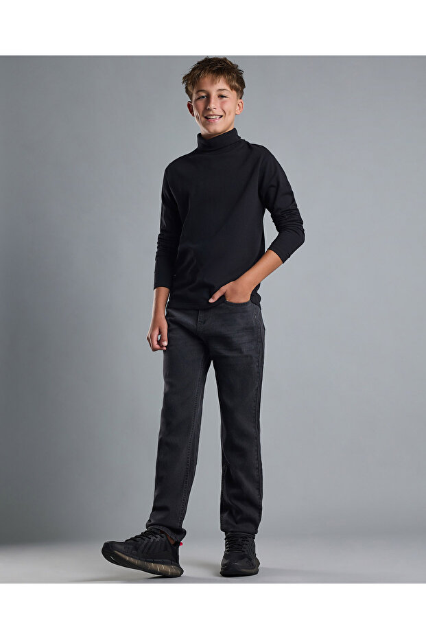 Solid T-Shirt with High Neck and Long Sleeves