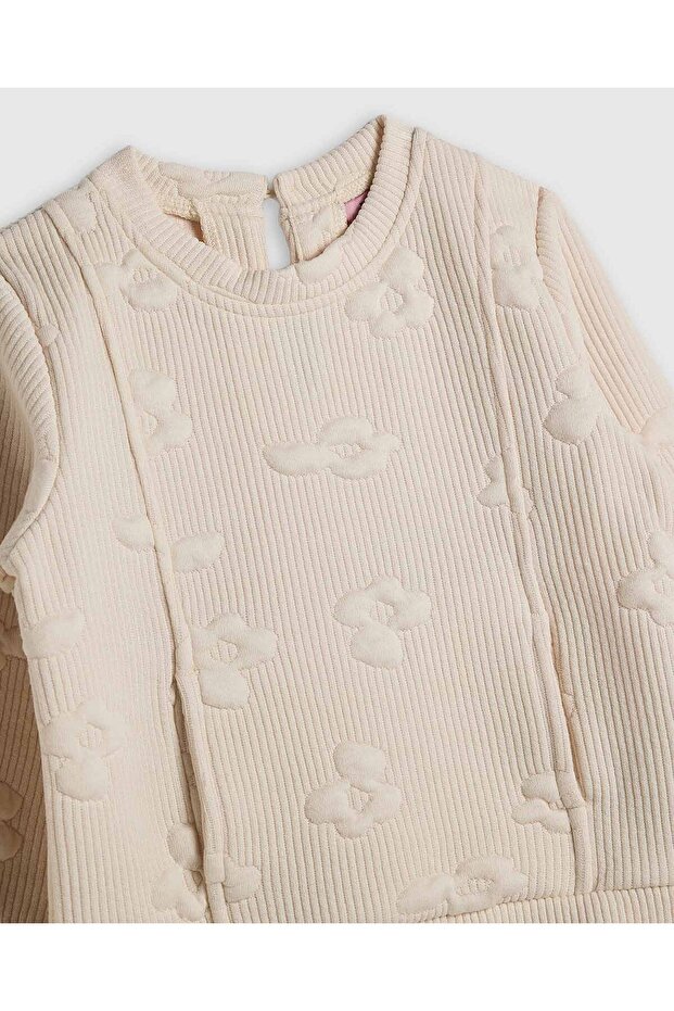 مجموعة ملابس بتصميم ذاتي - 5