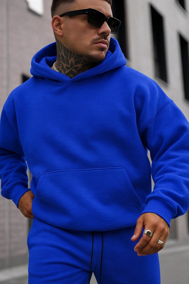 سترة رياضية بلون واحد مصنوعة من القطن الممشط بثلاث خيوط للجنسين
