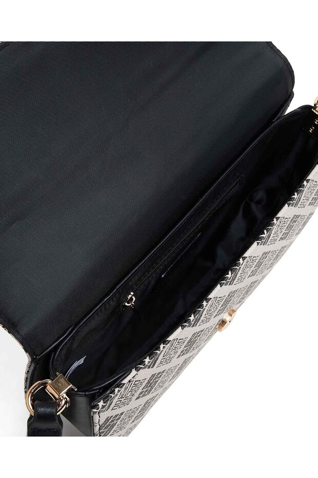 حقيبة كتف منقوشة - 6