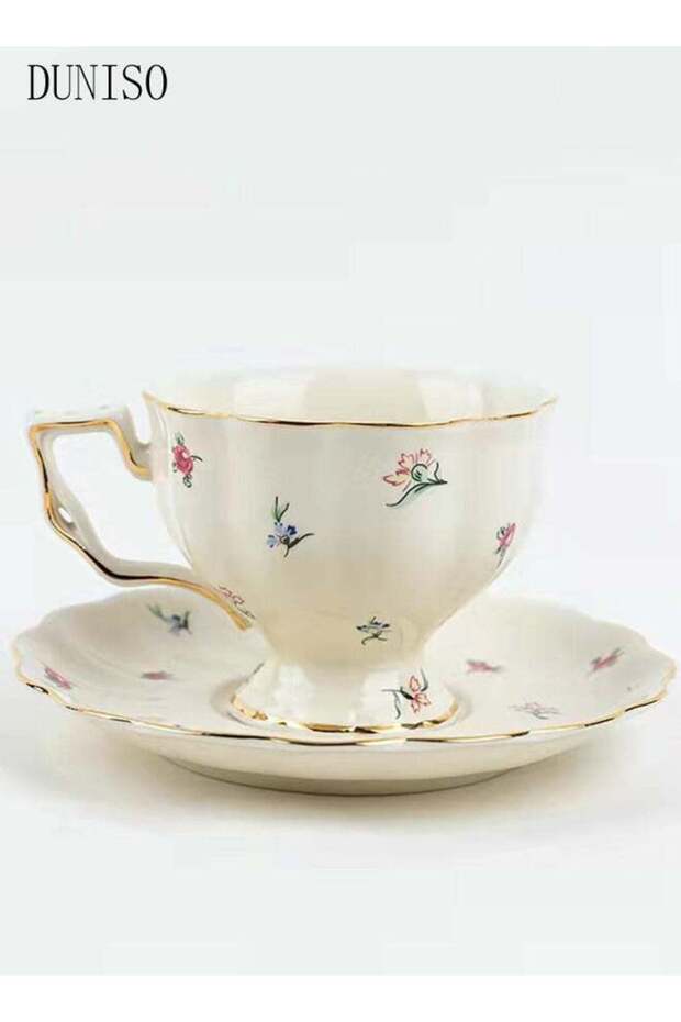 French Retro Phnom Penh Tea Cups and Saucers Set Porcelain Tea Set for Tea Party Afternoon Tea Cups Saucer for Coffee Milk Kitchen and Drawing Room