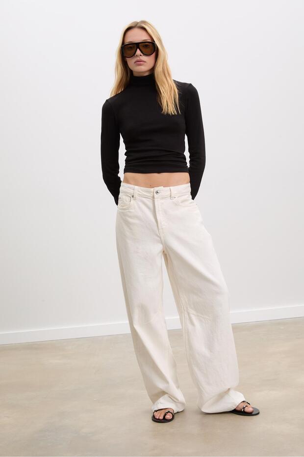 Basic dik yaka tişört - 1