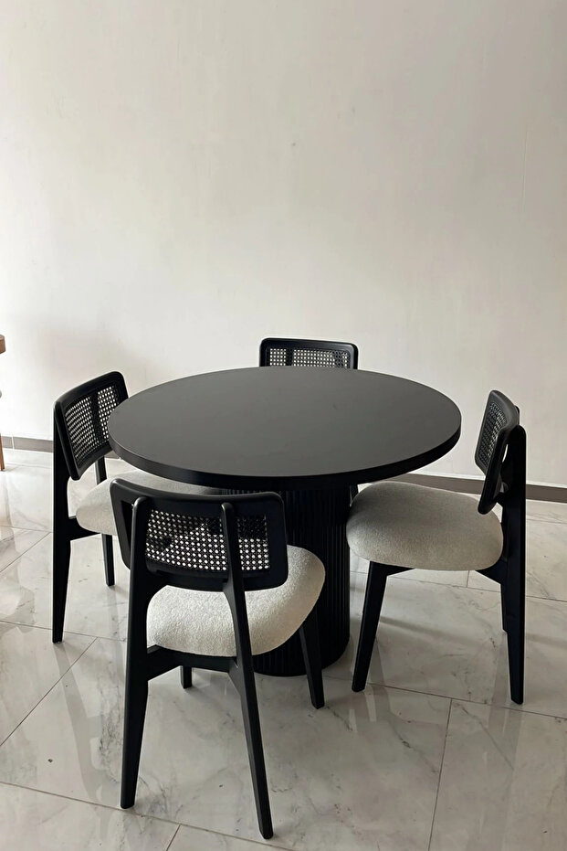 4 KİŞİLİK SİYAH YEMEK MASASI - 2