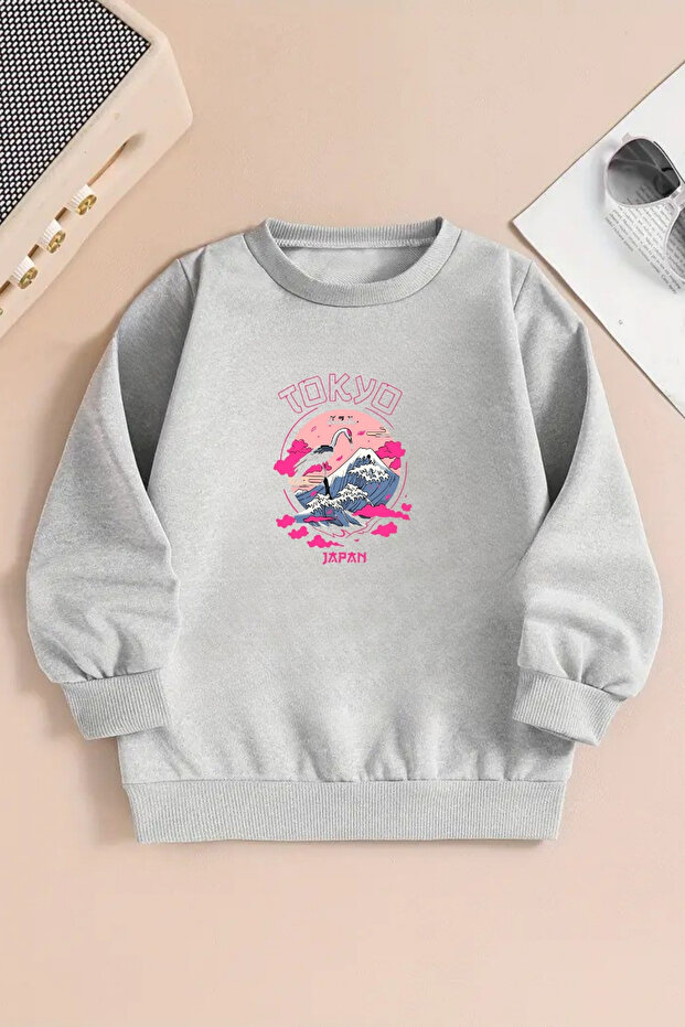 Unisex Tokyo Japan Printed Gray Crew Neck Sweatshirt-Winter Embossed Fabric