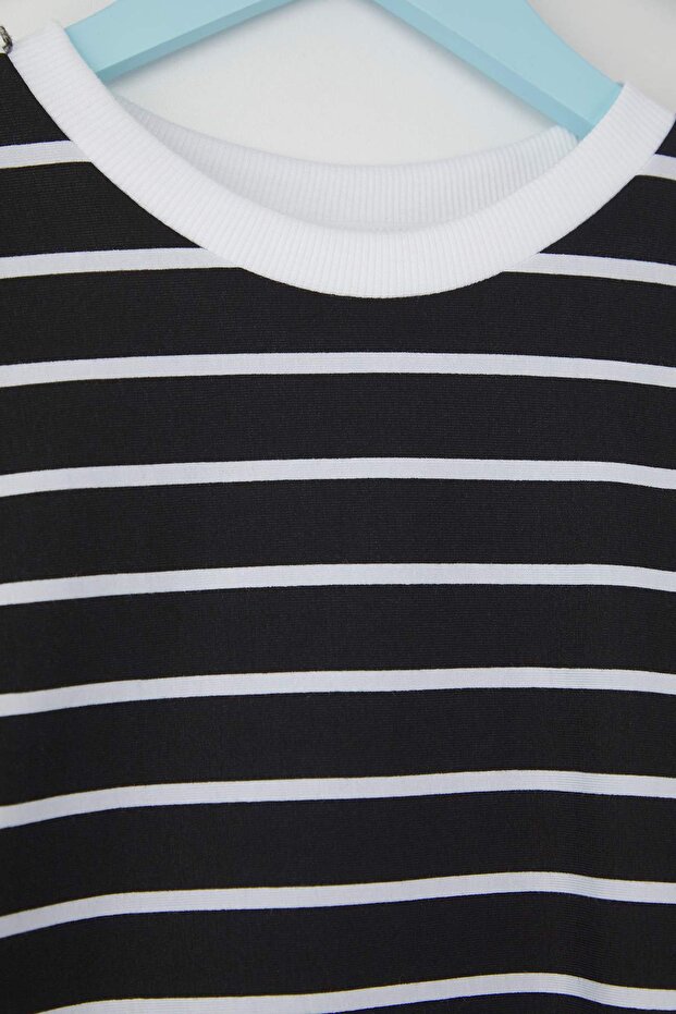 Lacivert-Yeşil-Ekru 100% Pamuk 3'lü Düz/Basic Regular Örme Erkek Çocuk T-Shirt TKDAW26TS00002 - 5