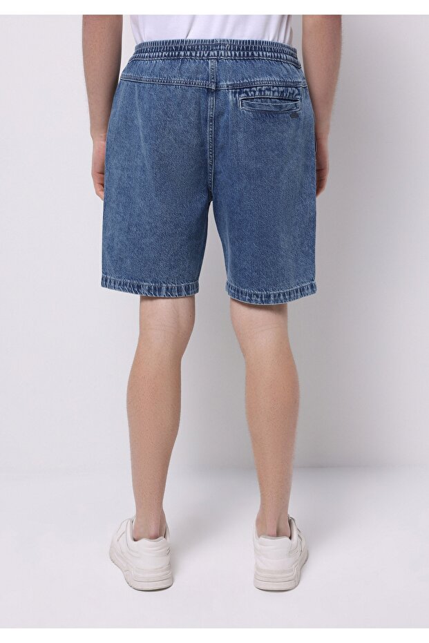 Regular Fit Orta Bel Düz Erkek İndigo Jean Şort - 2