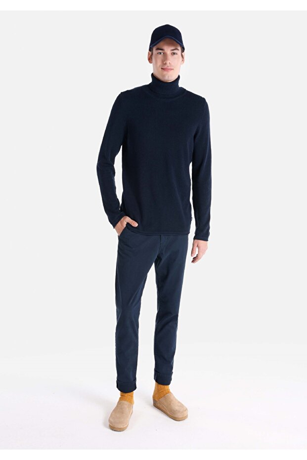 Regular Fit Turtle Neck Jakarlı Erkek Lacivert Kazak - 3