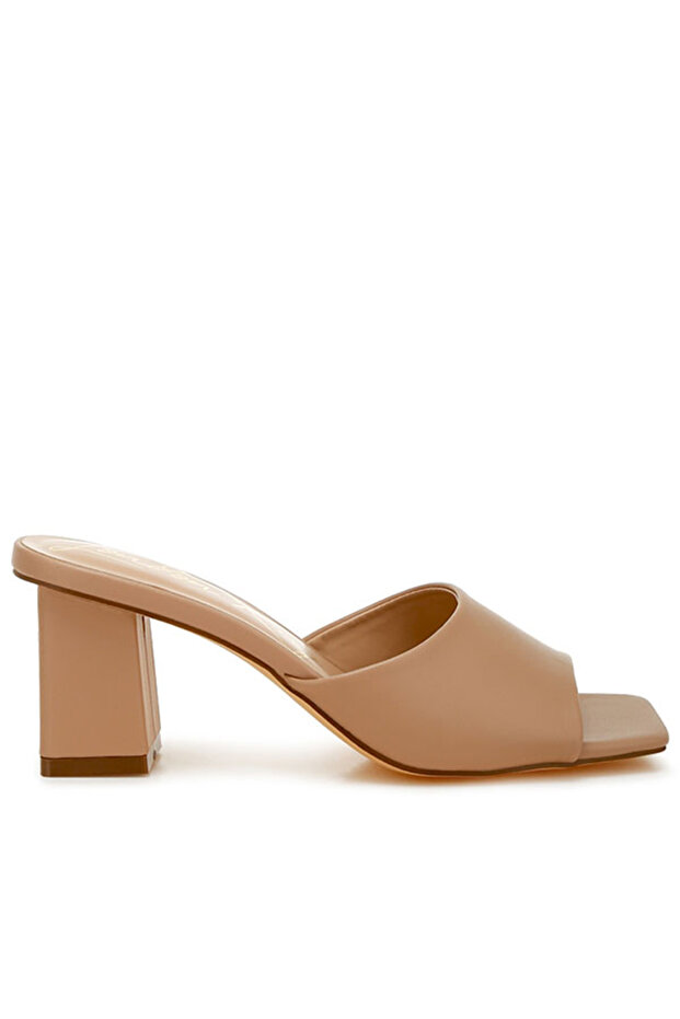 Women Faux Leather Block Heel Sandals in Camel
