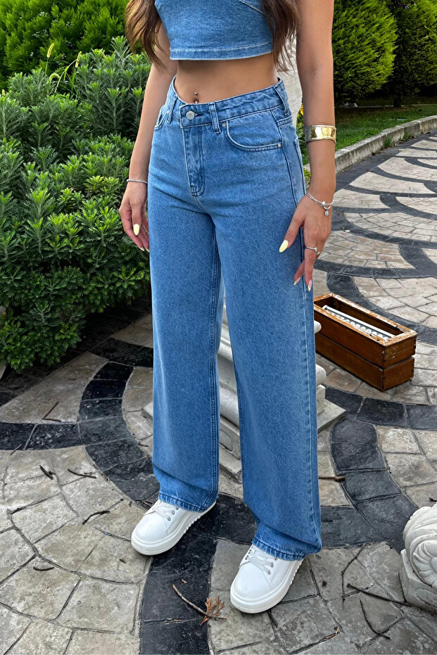 Ciemnoniebieskie dżinsy z szeroką nogawką i wysokim stanem - 2