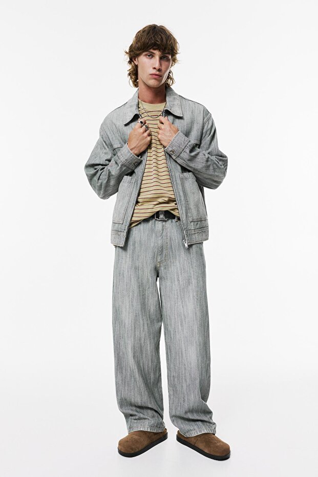 Yıkanmış görünümlü geniş paça jean - 4