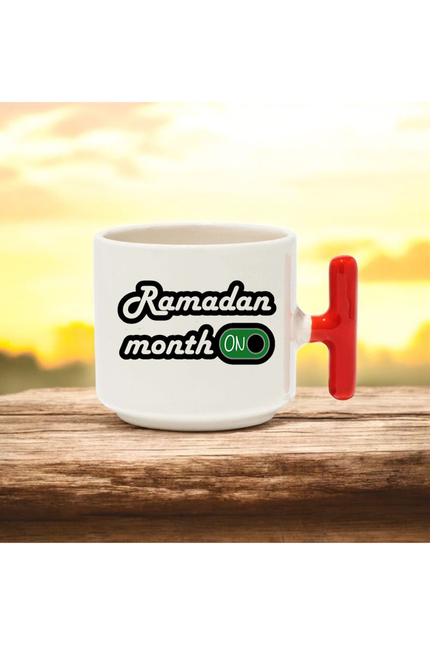 كوب سيراميك مطبوع عليه شهر رمضان بتصميم T أحمر بمقبض 250 مل