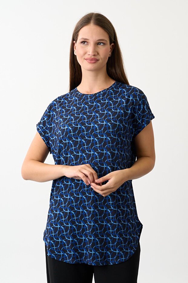 بلوزة منقوشة بفتحات جانبية - 1