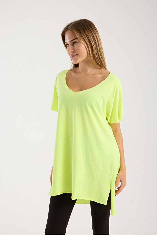 Kadın V Yaka Yırtmaçlı Oversize Basic Tişört - 6