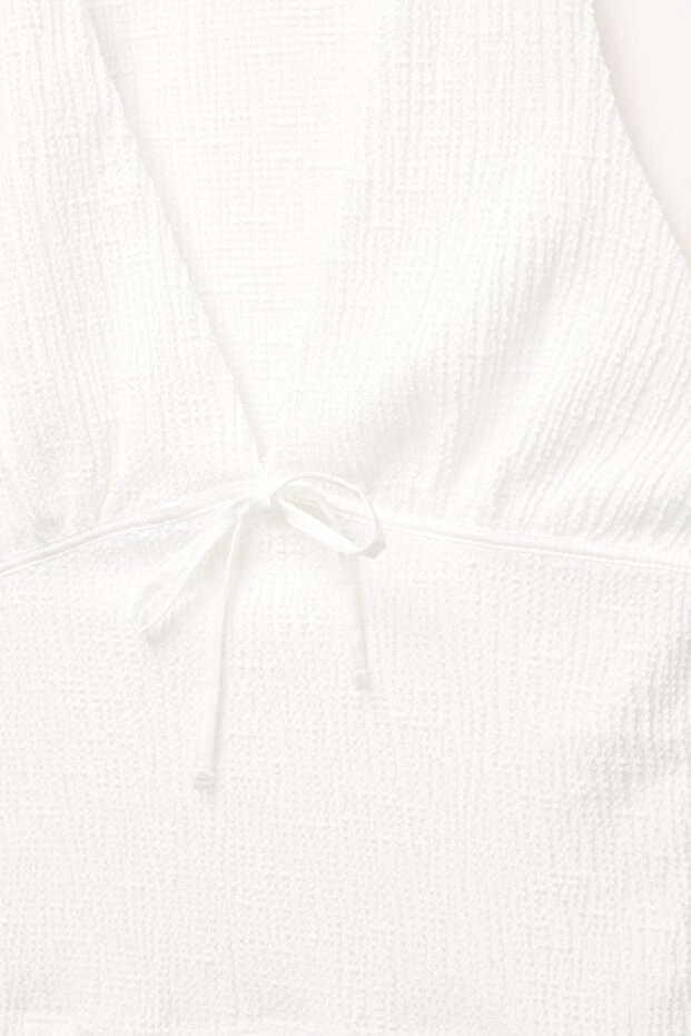 بلوزة من الكريب مع فيونكة - 7