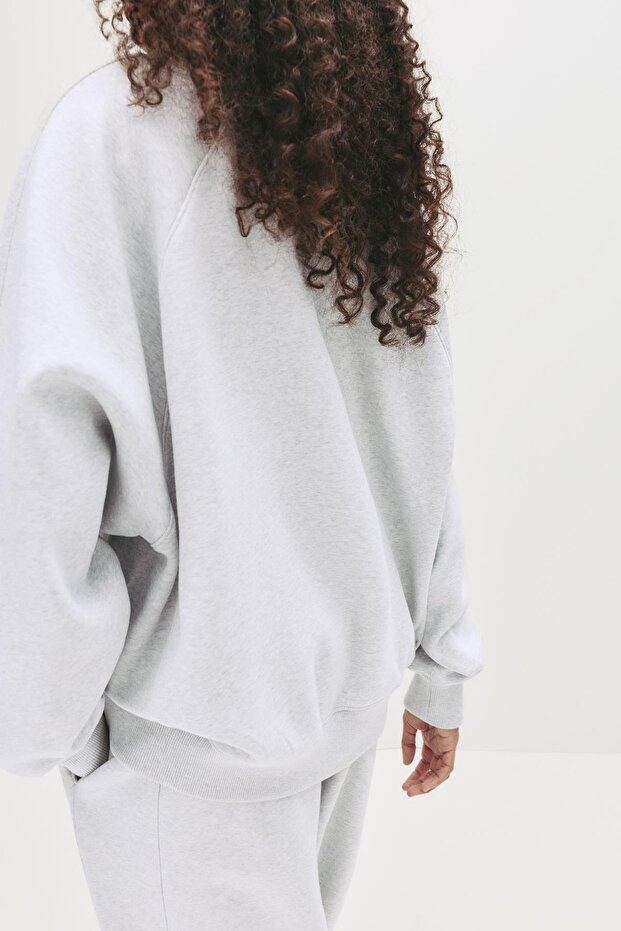 Oversize dikişli sweatshirt - 1
