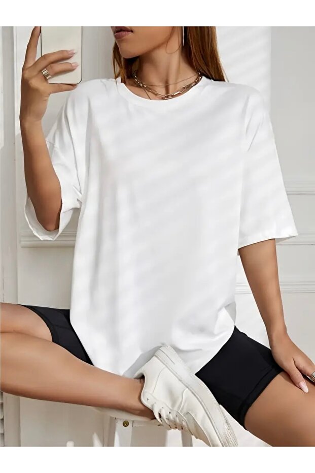 Unisex Solid Basic Oversize Circle Neck Tshirt - 1
