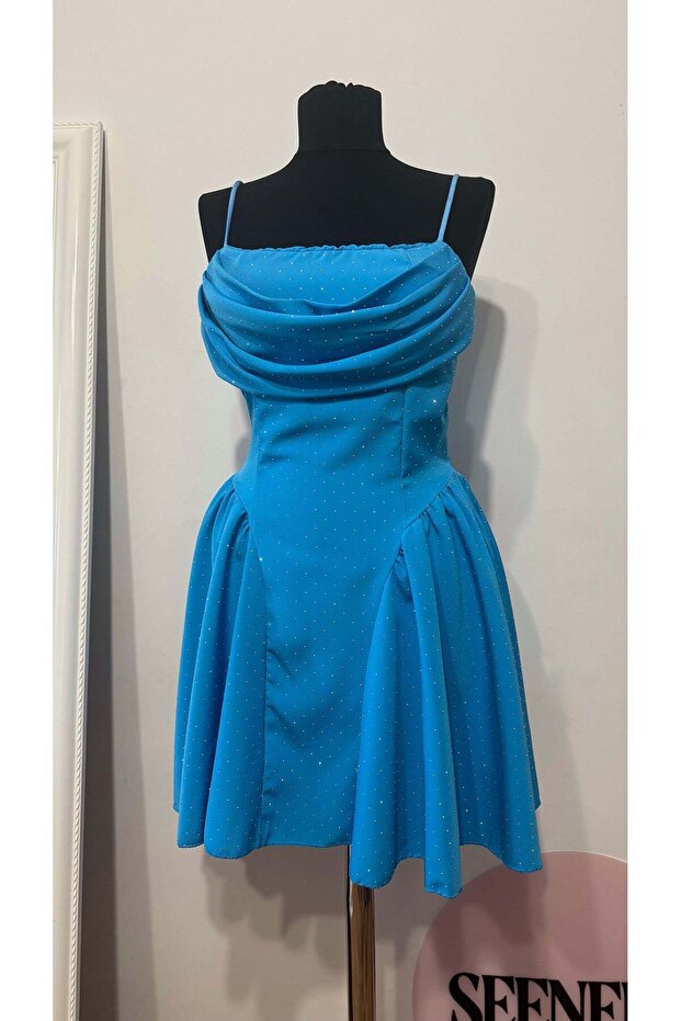 ROCHIE RAPHAELA ALBASTRU - 2