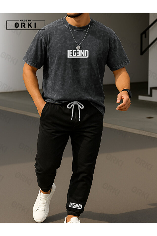 طقم رياضي مكون من تي شيرت كبير الحجم مطبوع عليه LEGEND وبنطلون أسود