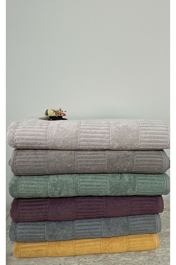 Karya Bath Towel - 2