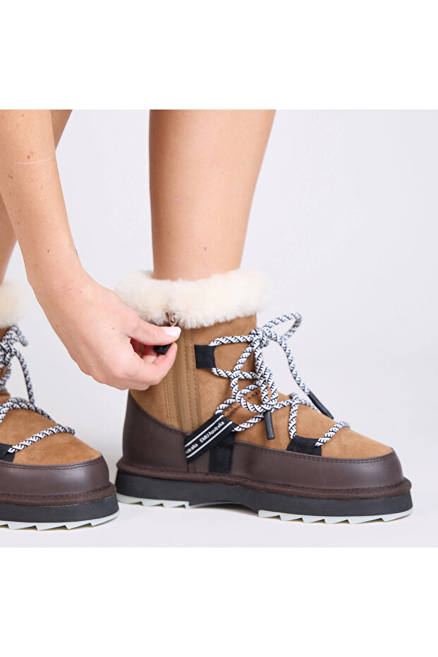 Australia Blurred Kadın Bot - 6