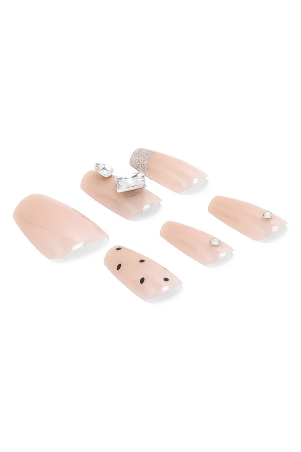 مجموعة أظافر قابلة للارتداء - 1