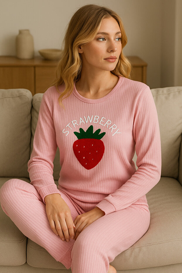 UZUN KOLLU PEMBE PİJAMA TAKIMI STRAWBERRY - 5