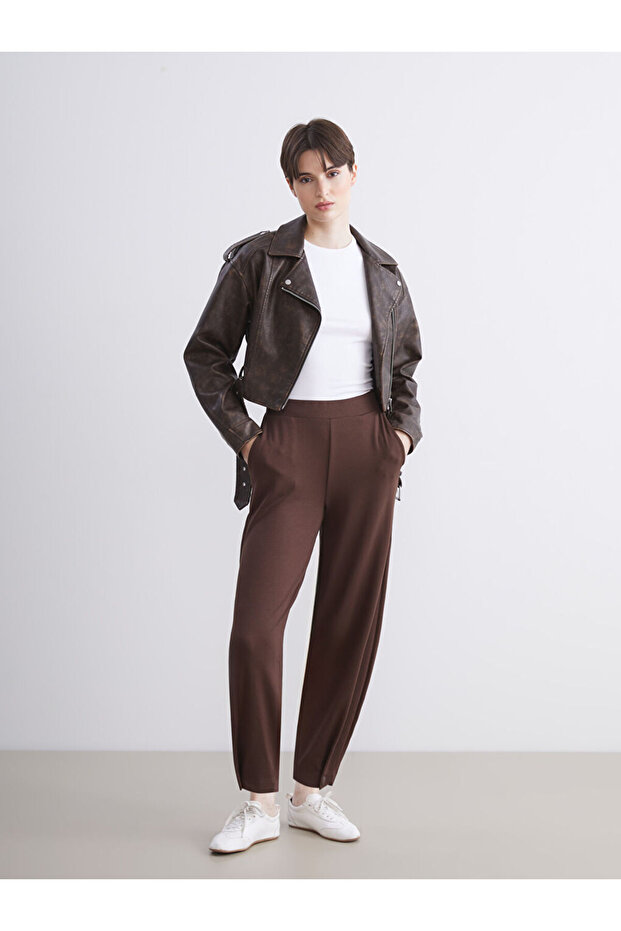 Esvab • Modern & Distinctive Women's Sweatpants with Waist Drawstring