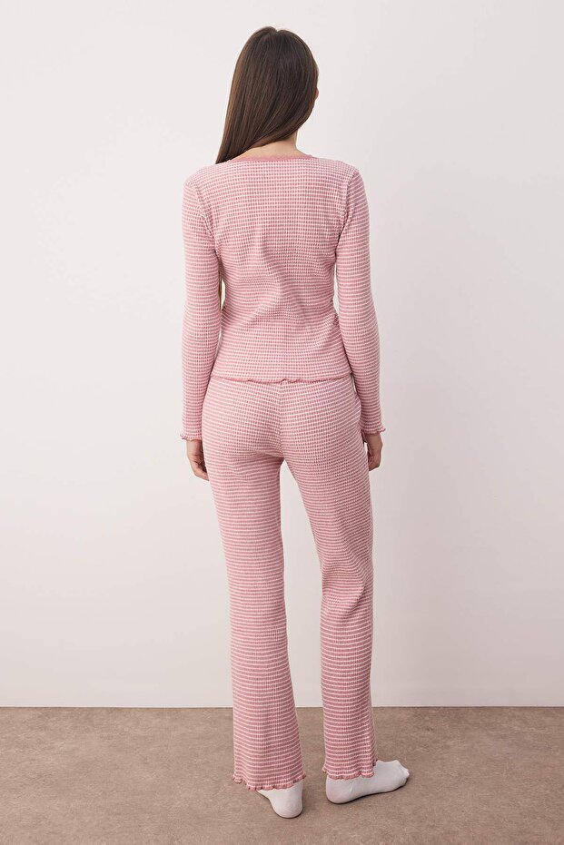 Pembe Çizgili Dantel Detaylı Fitilli Yumuşak Tuşe Kışlık Örme Pijama Takımı THMAW26PT00056 - 5