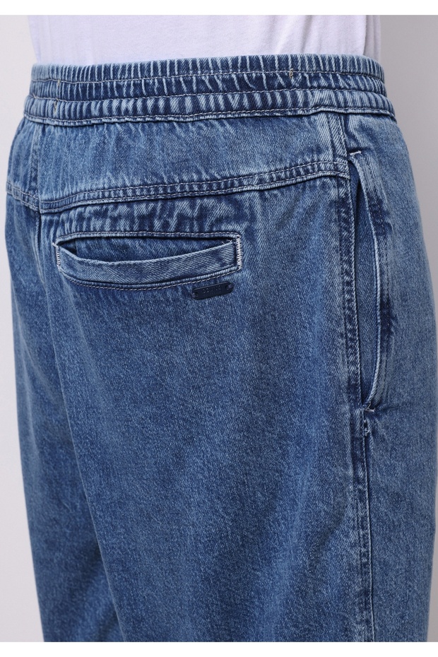 Regular Fit Orta Bel Düz Erkek İndigo Jean Şort - 5
