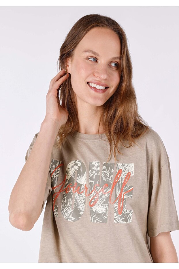 Regular Fit Yuvarlak Yaka Kadın Kısa Kol Tişört - 4