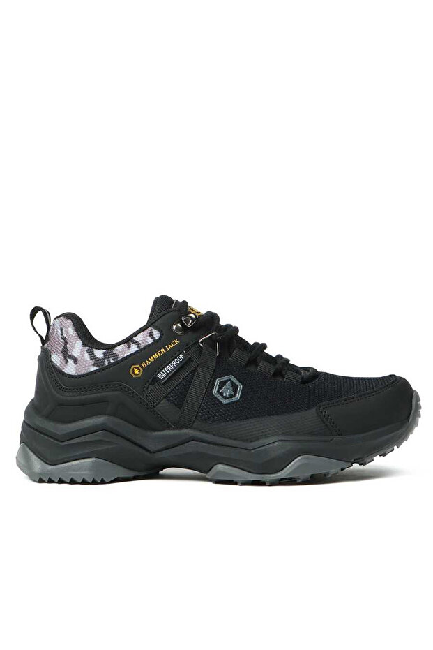 Wilton Women's Black Outdoor