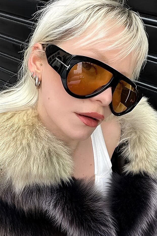 Jaun Vintage Black Yellow Unisex Sunglasses