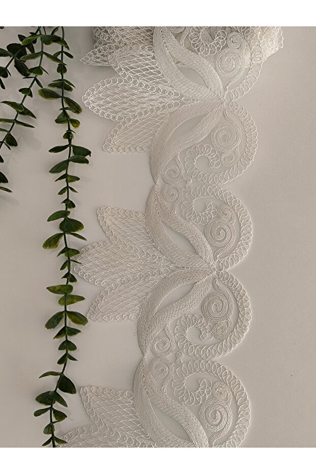 Krem lale model dantel - 1