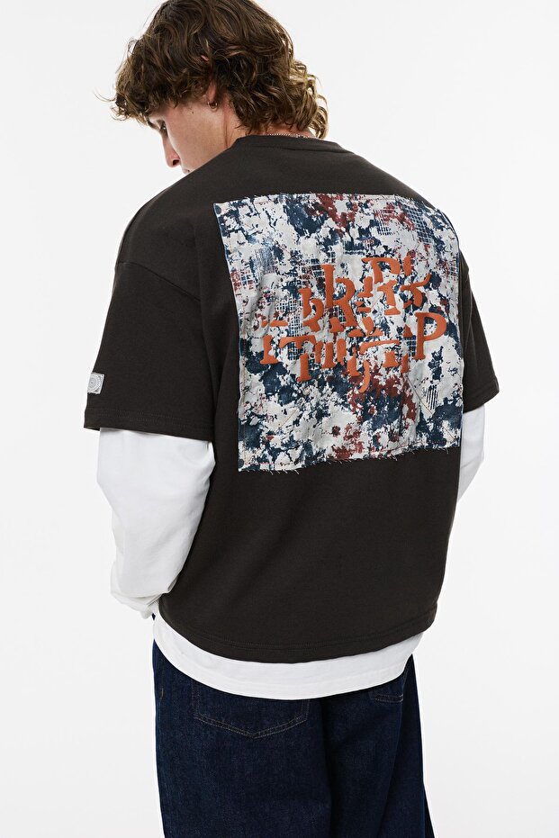 Kısa kollu yama detaylı sweatshirt - 2