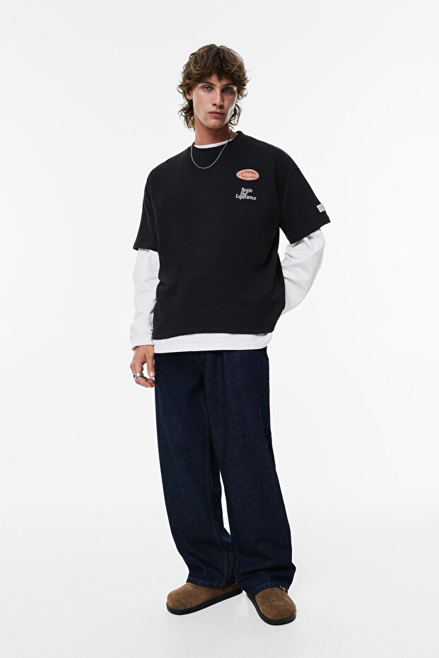 Kısa kollu yama detaylı sweatshirt - 4