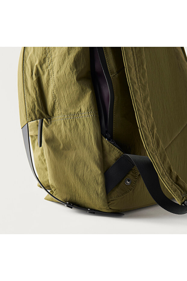 Solid Backpack with Adjustable Straps and Zip Closure - 38x13x40 cms - 4